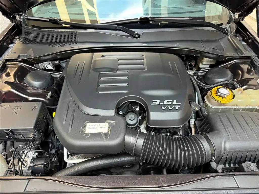 Chrysler 300 C (Import) 3.6 L Supreme