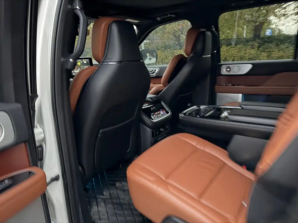Navigator 3.5 T Honor Shine