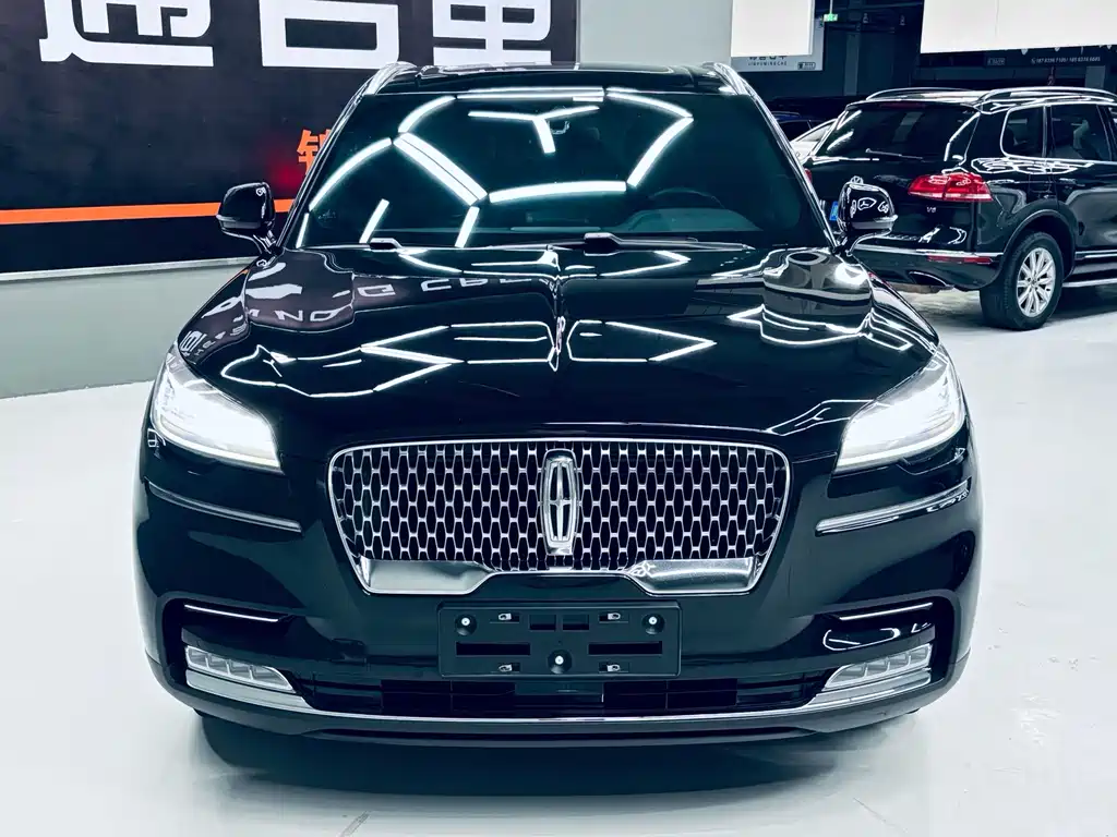 Aviator 3.0 T V6 4 WD Graceful