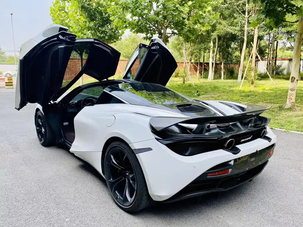 McLaren 720 S 4.0 T Coupe