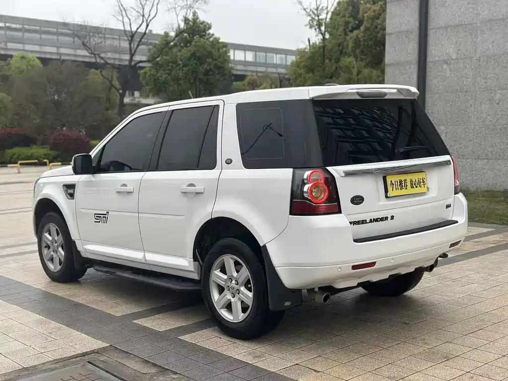 Freelander 2 神行者2 2014款 2.0 T Si4 S汽油版