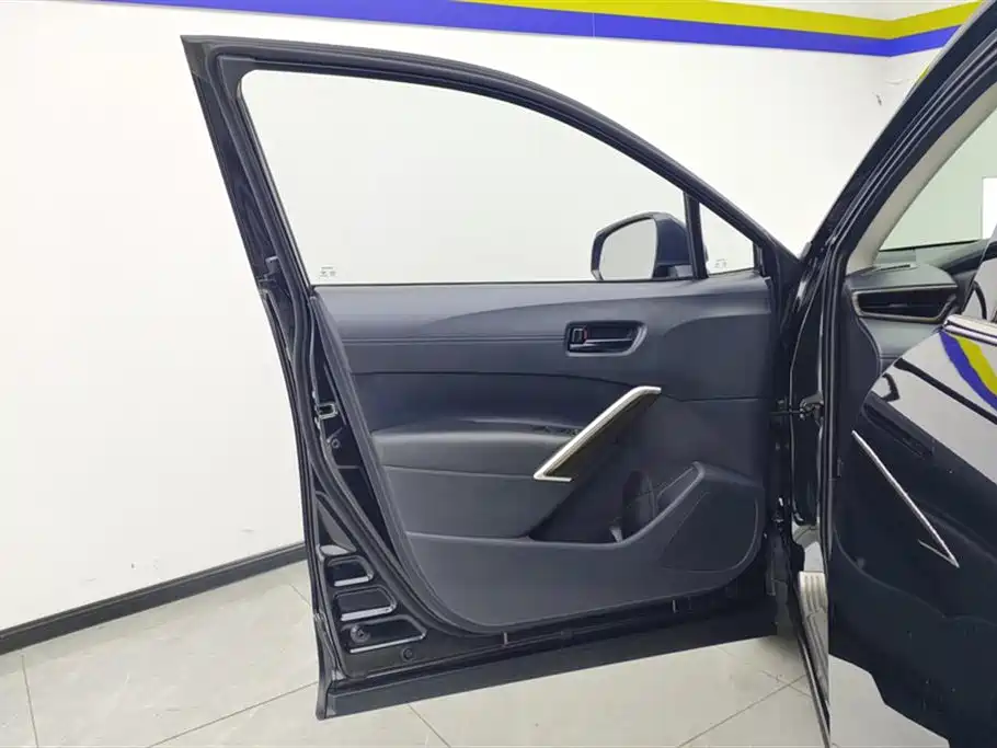 Frontlander 2.0 L CVT Elite
