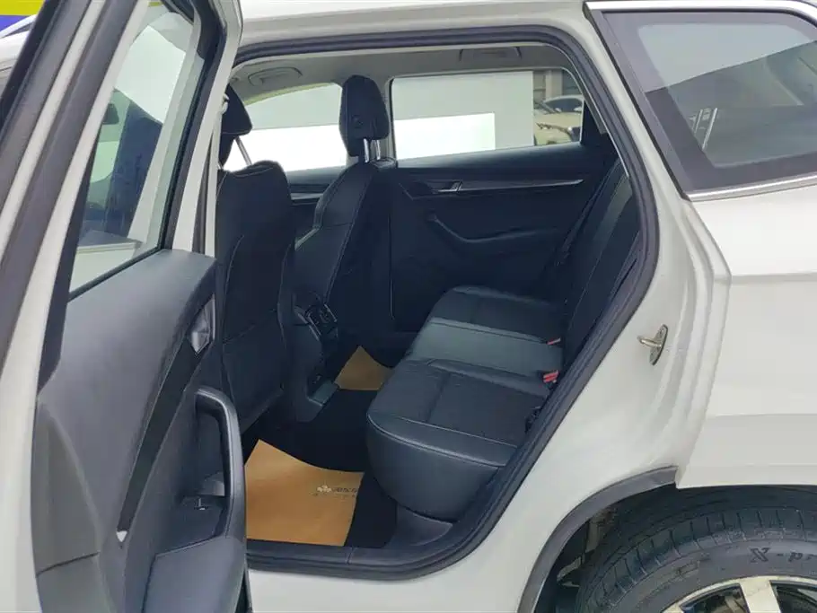 Karoq TSI280 Smart Travel Luxury CN-VI