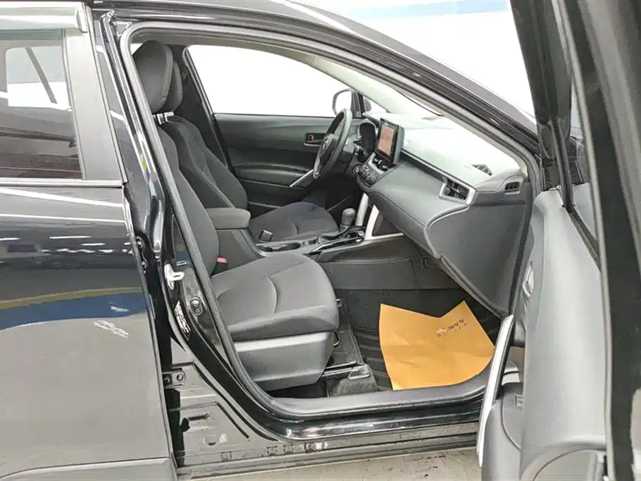 Corolla Cross 2.0 L Pioneer