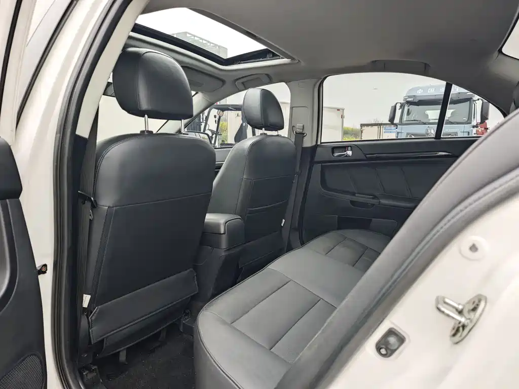 Lancer EX Zhishang 1.8 L Manual Luxury