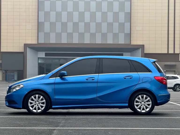 Mercedes-Benz B-Class B 180