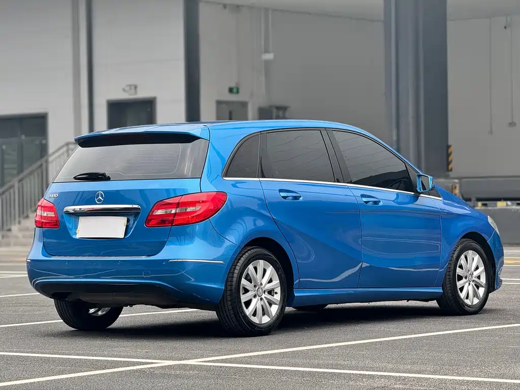 Mercedes-Benz B-Class B 180