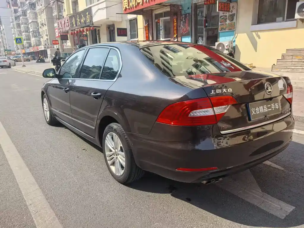 Superb 1.8 TSI Auto Elegant