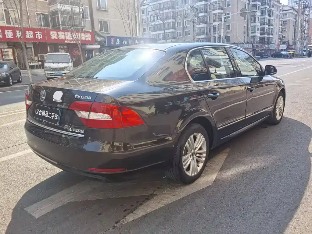 Superb 1.8 TSI Auto Elegant