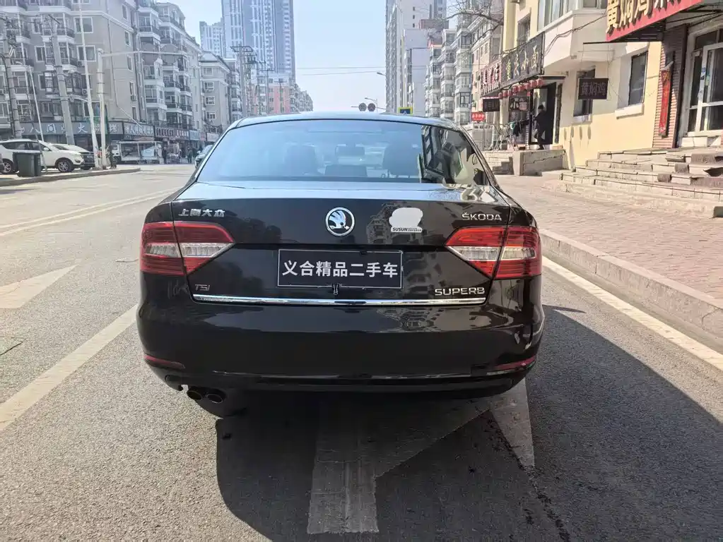 Superb 1.8 TSI Auto Elegant