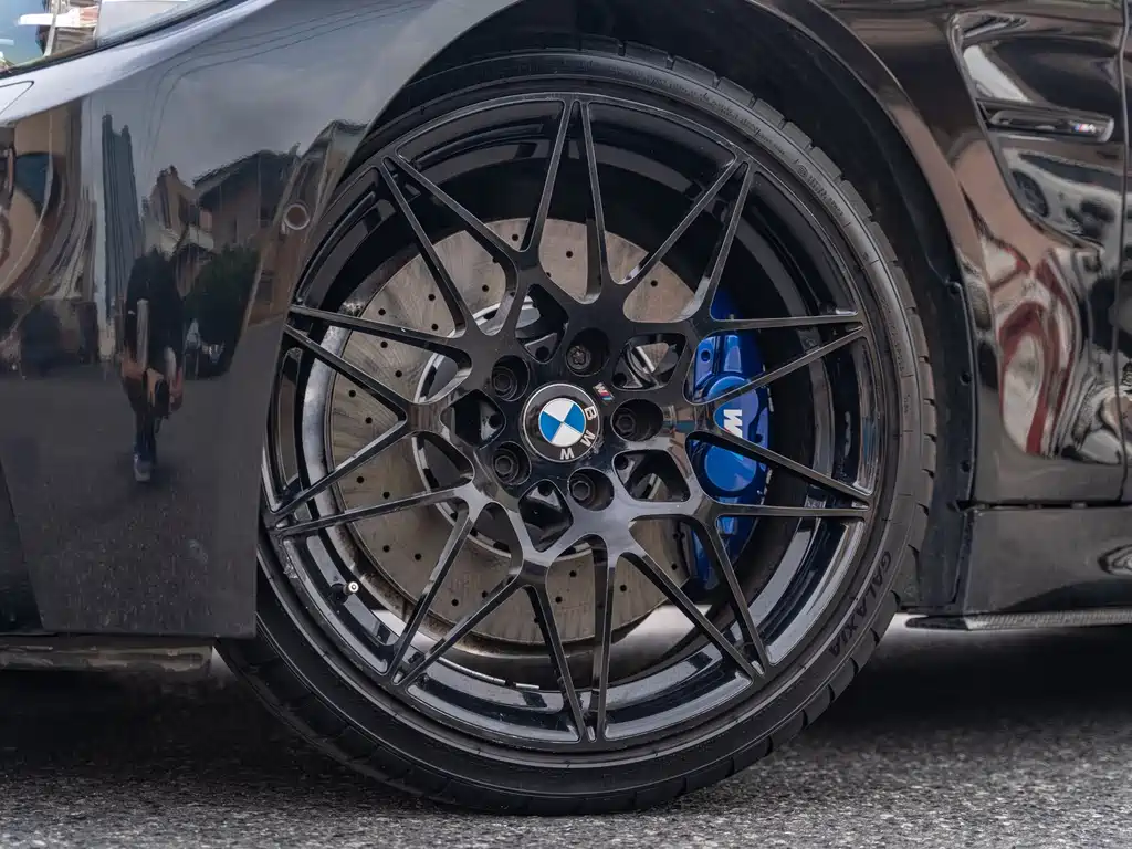 BMW M4 M4 2-door Coupe