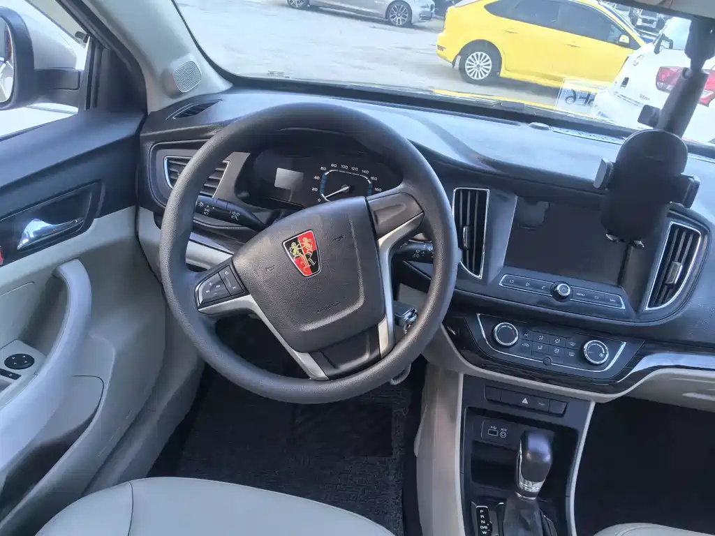 Roewe 360 1.5 L Auto Smart Screen