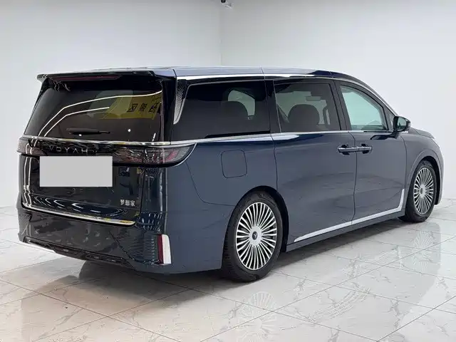 Voyah Dreamer PHEV 4 WD Flagship Kunpeng