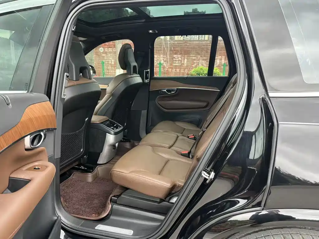 Volvo XC90 B6 Smart Ease Luxury 7-seat