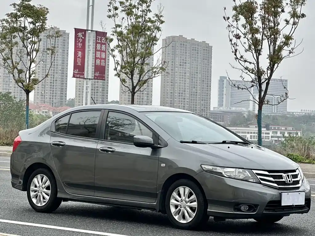City Classic 1.5 L Manual Elite