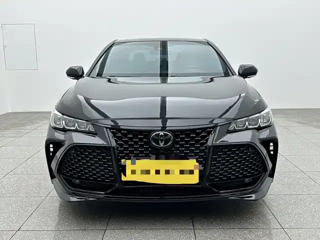 Toyota Avalon 2.0 L XLE Premium CN-VI