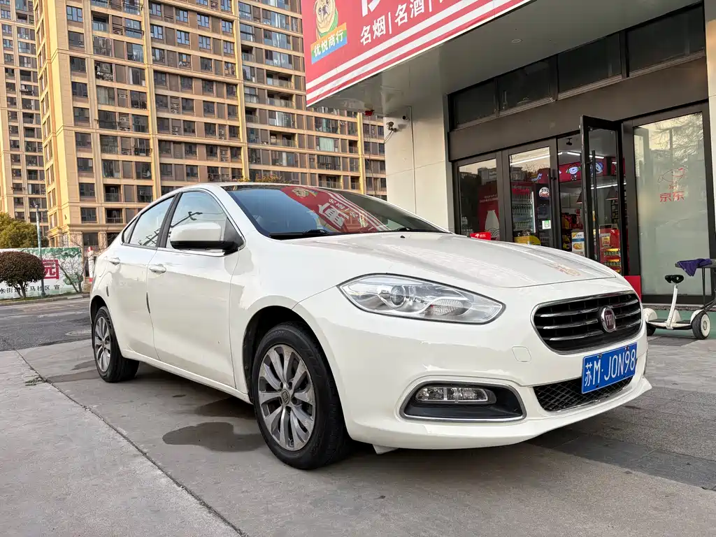 Viaggio 1.4 T Auto Joy