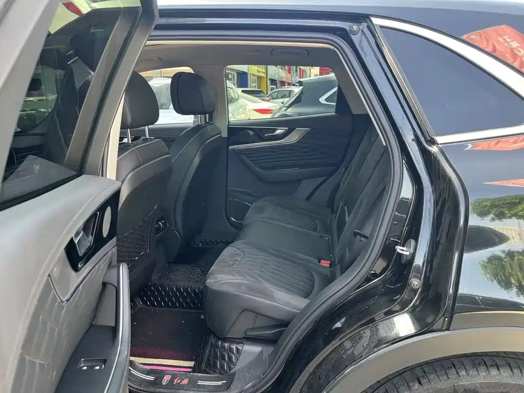 Hongqi HS5 Facelift 2.0 T Connected Flagship Enjoyment
