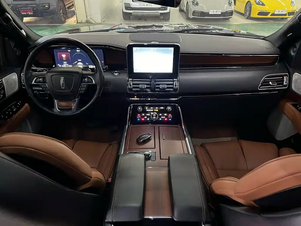 Navigator 3.5 T Honor Shine CN-VI