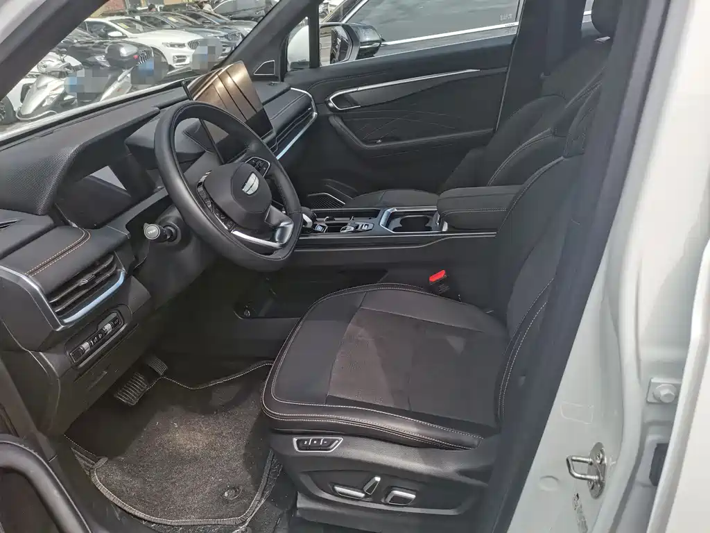 Haoyue L 2.0 T DCT Premium