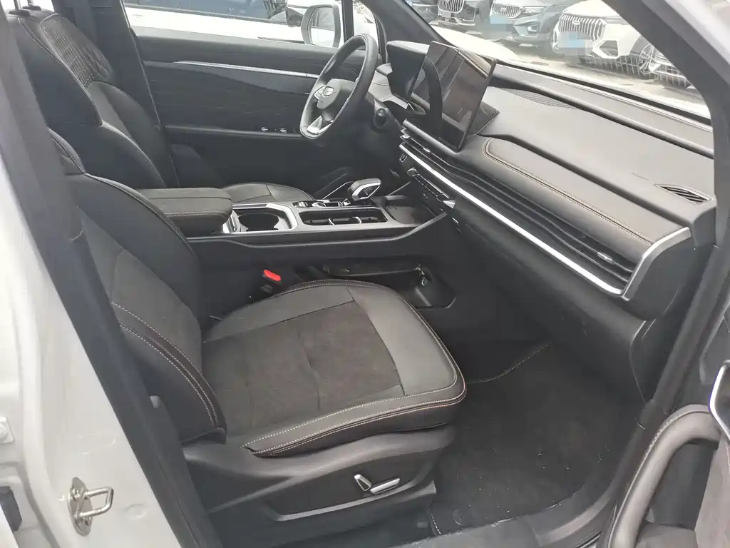 Haoyue L 2.0 T DCT Premium
