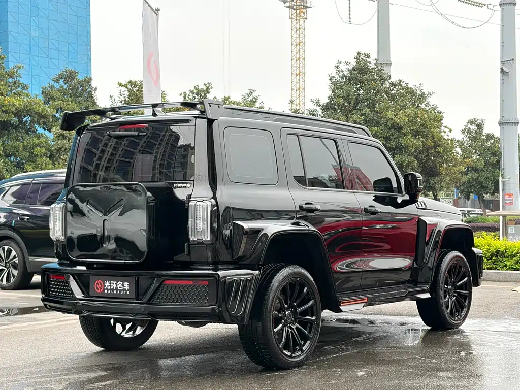 Tank 300 Co-Creation 2.0 T Cyber Knight