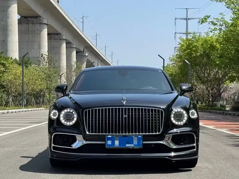Bentley Flying Spur 4.0 T V8 Standard