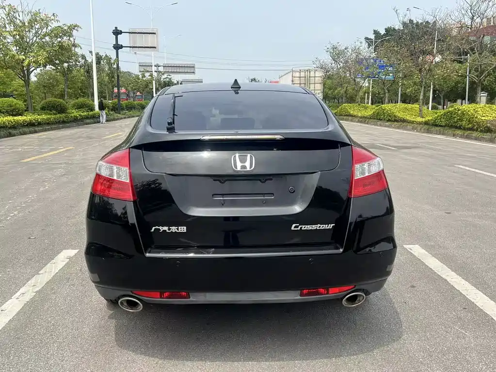 Crosstour 2.4 L Luxury