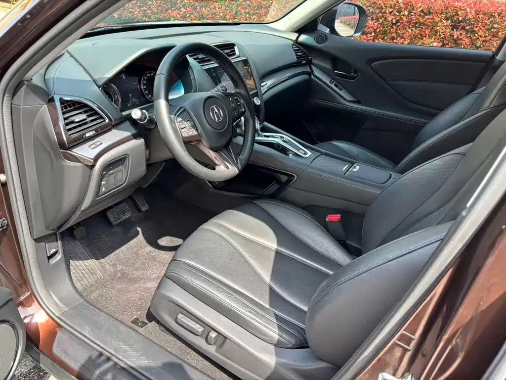 Acura CDX 1.5 T 2 WD Premium