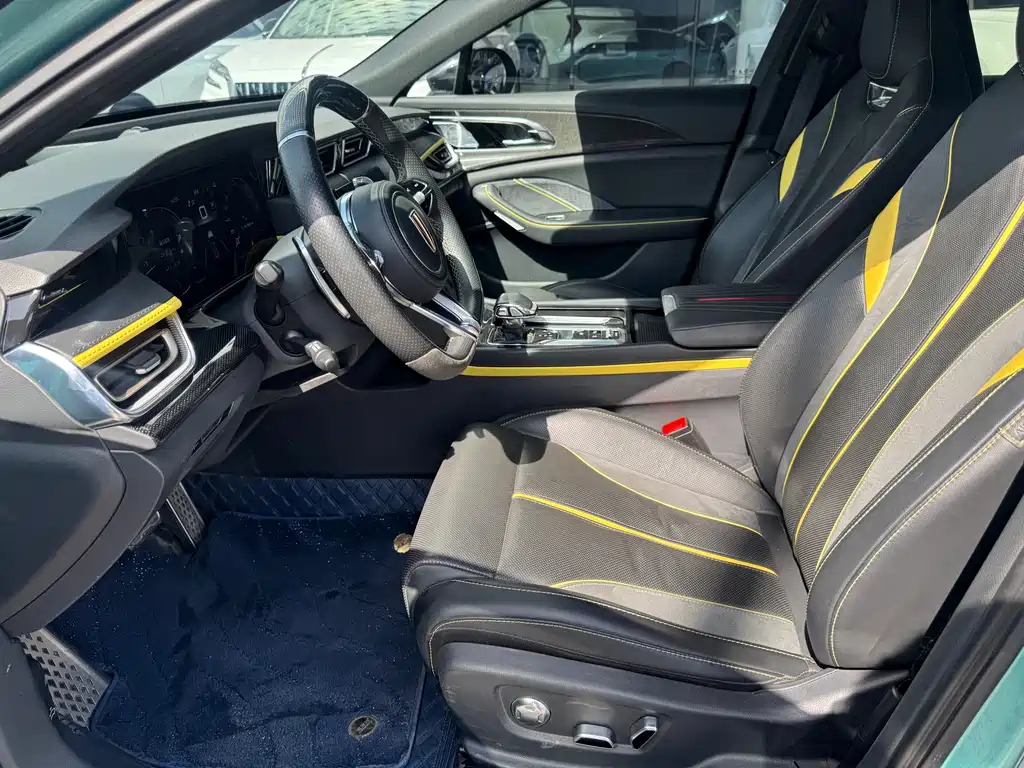 Hongqi H6 2.0 T Supreme Premium