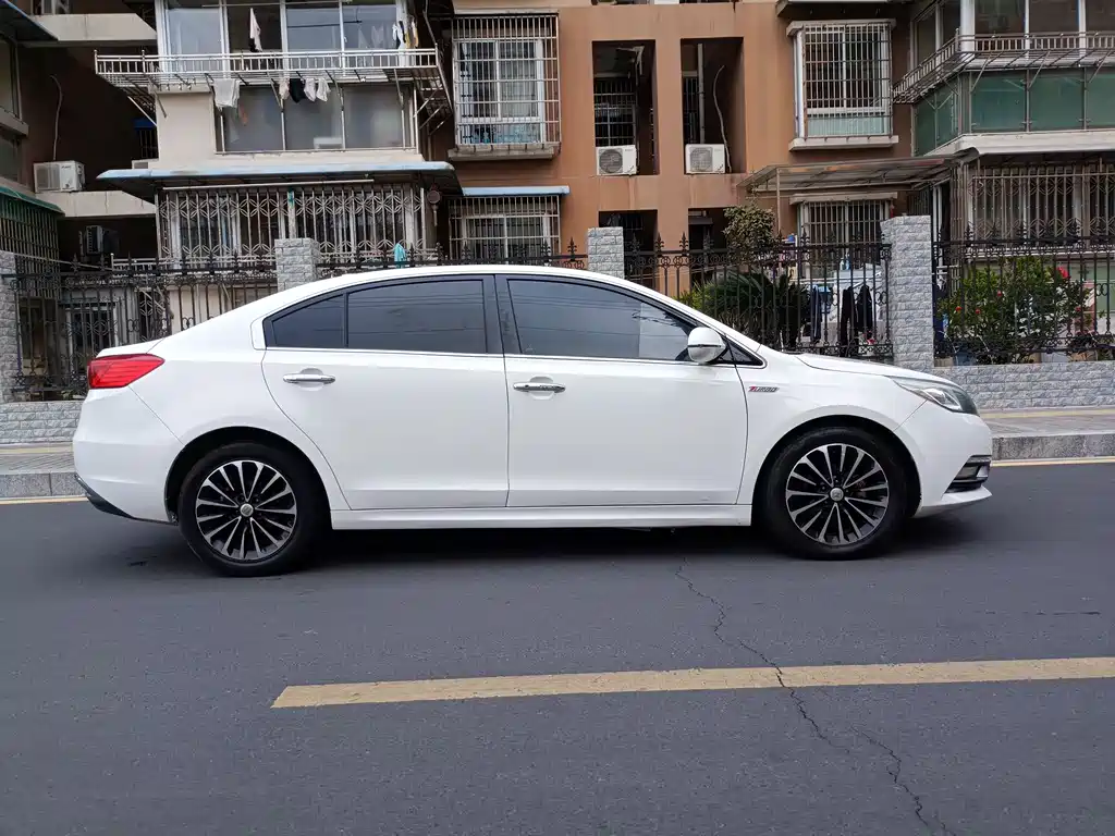 Zotye Z500 众泰Z500 2016款 1.5 T 手动尊贵型