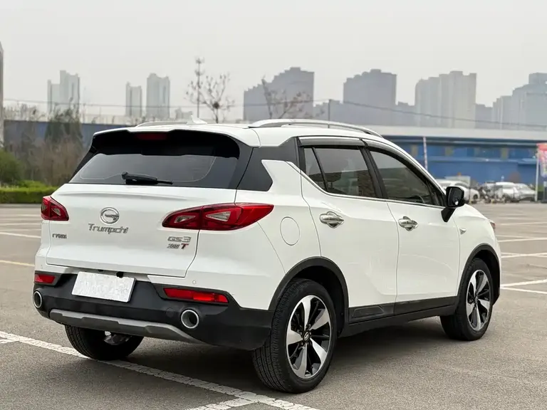 GAC Trumpchi GS3 传祺GS3 2017款 200 T 自动豪华版