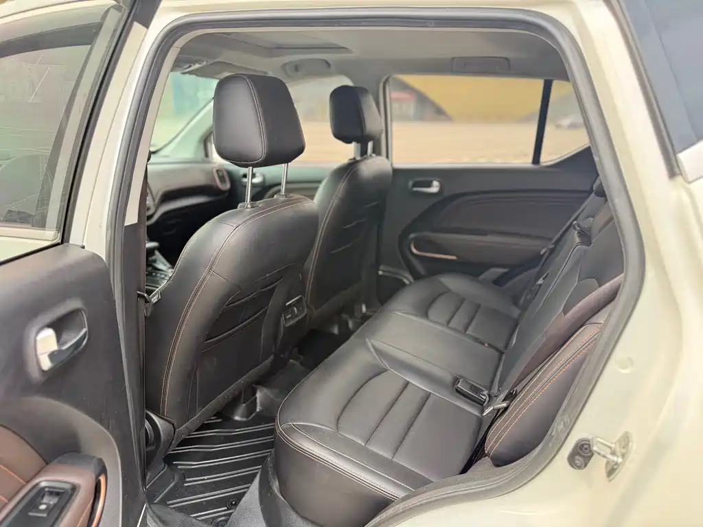 GAC Trumpchi GS3 传祺GS3 2017款 200 T 自动豪华版