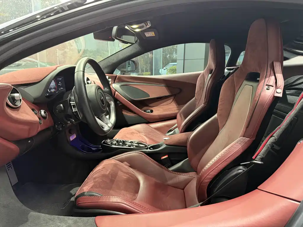 McLaren GT 4.0 T Standard