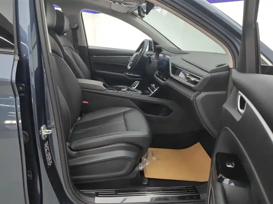 Wuling Victory 1.5 T CVT Flagship