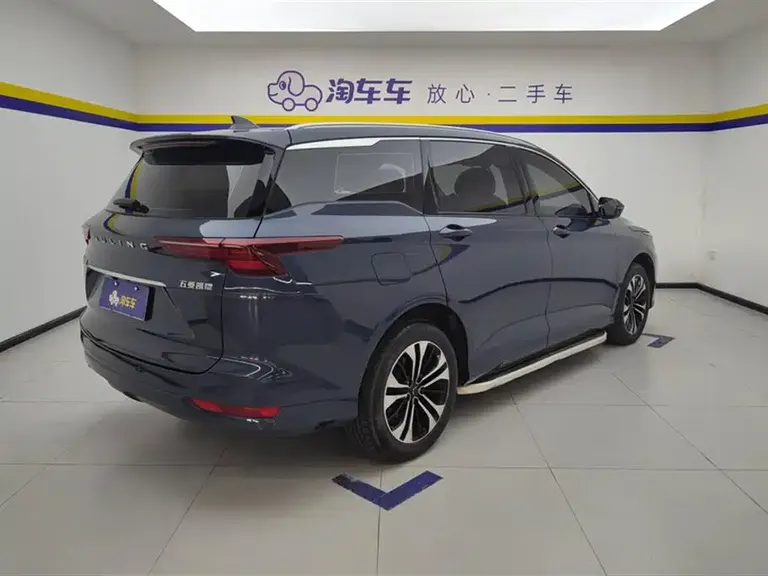 Wuling Victory 1.5 T CVT Flagship