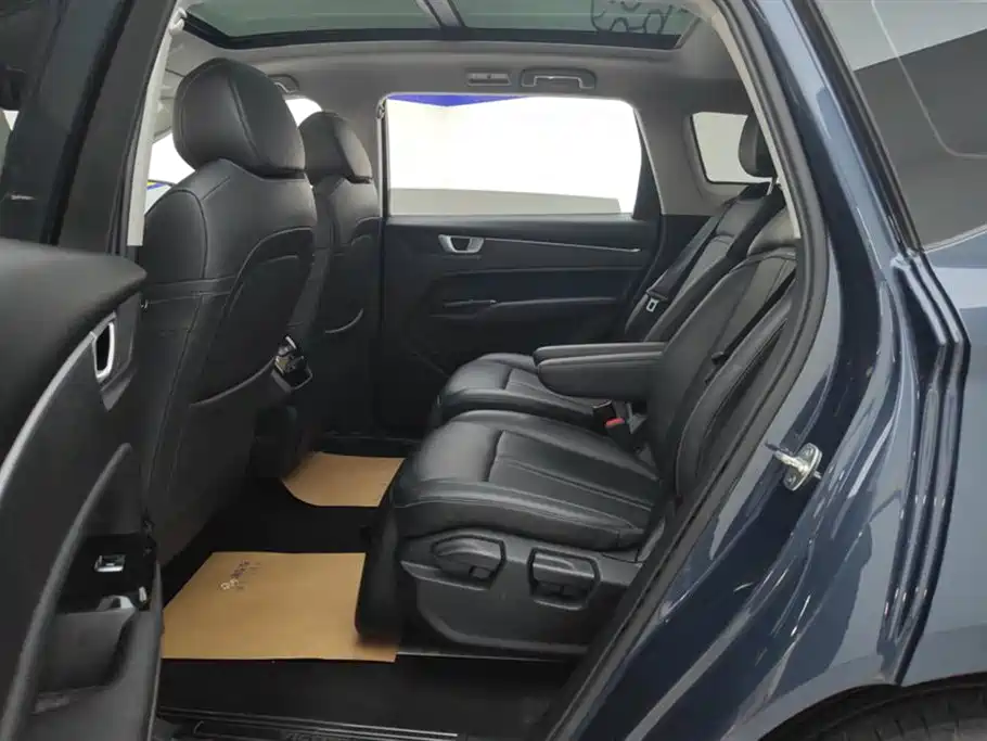 Wuling Victory 1.5 T CVT Flagship