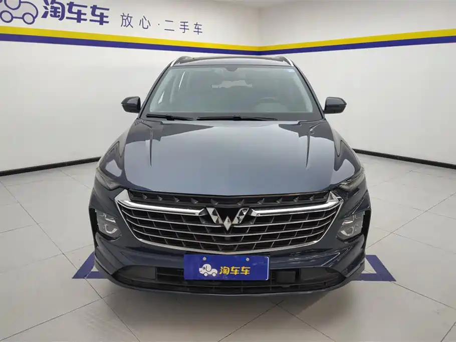 Wuling Victory 1.5 T CVT Flagship