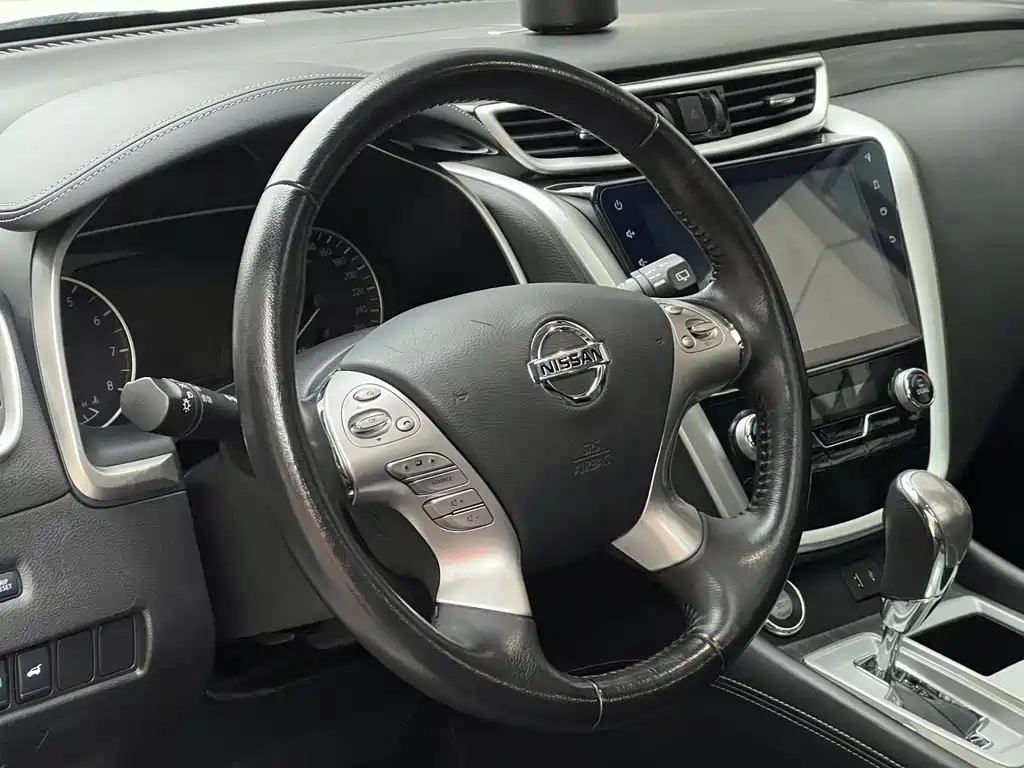 Murano 2.5 L XL 2 WD Connected Luxury