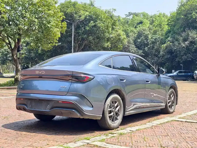 BYD Seal 06 DM-i 80 KM Luxury