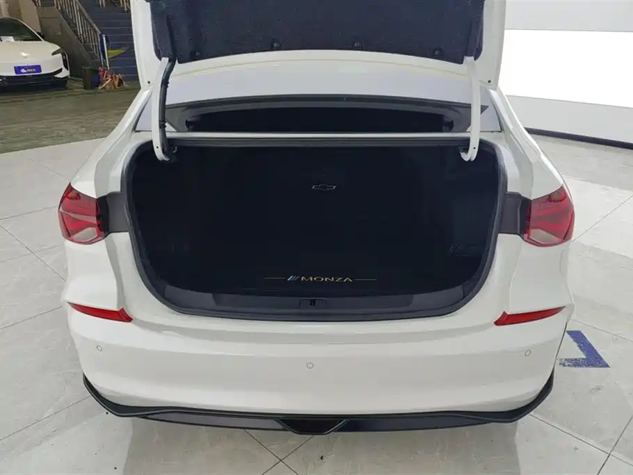 Monza 1.5 L DCT Joy