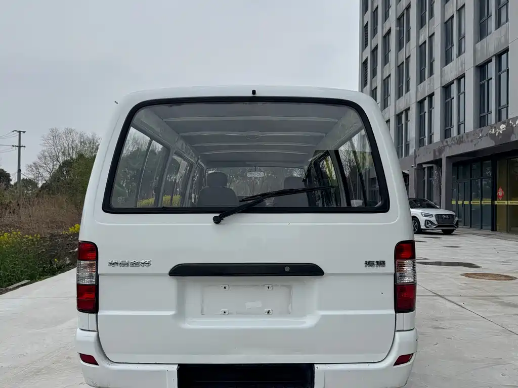 Jinbei Hiace 2.0 L Comfort V19