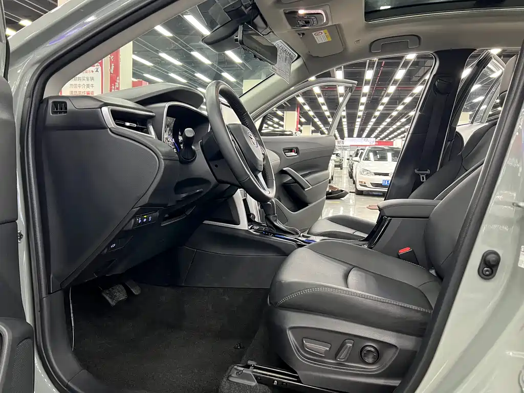 Corolla Cross 2.0 L Flagship