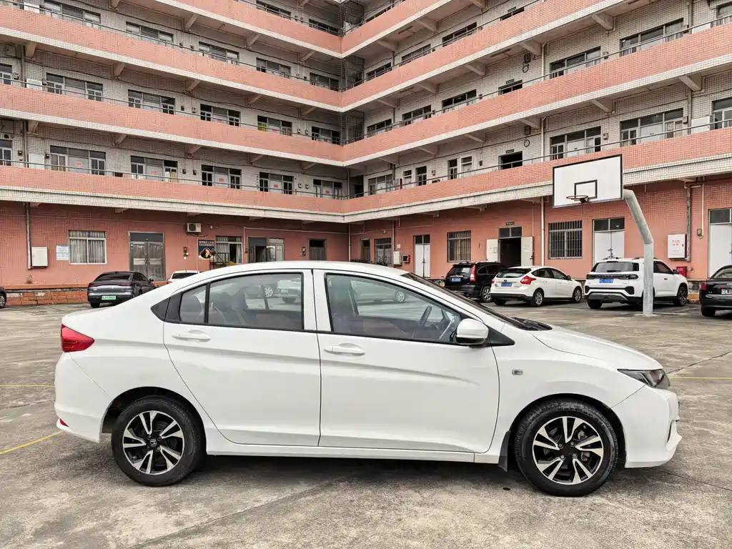 City 1.5 L CVT Comfort