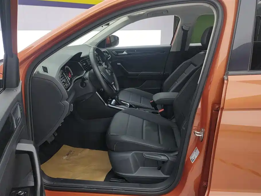 T-ROC 280 TSI DSG 2 WD Comfort CN-V
