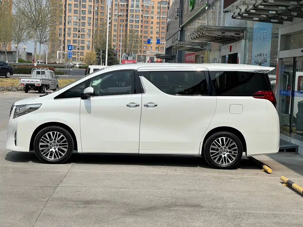 Alphard 3.5 L Luxury