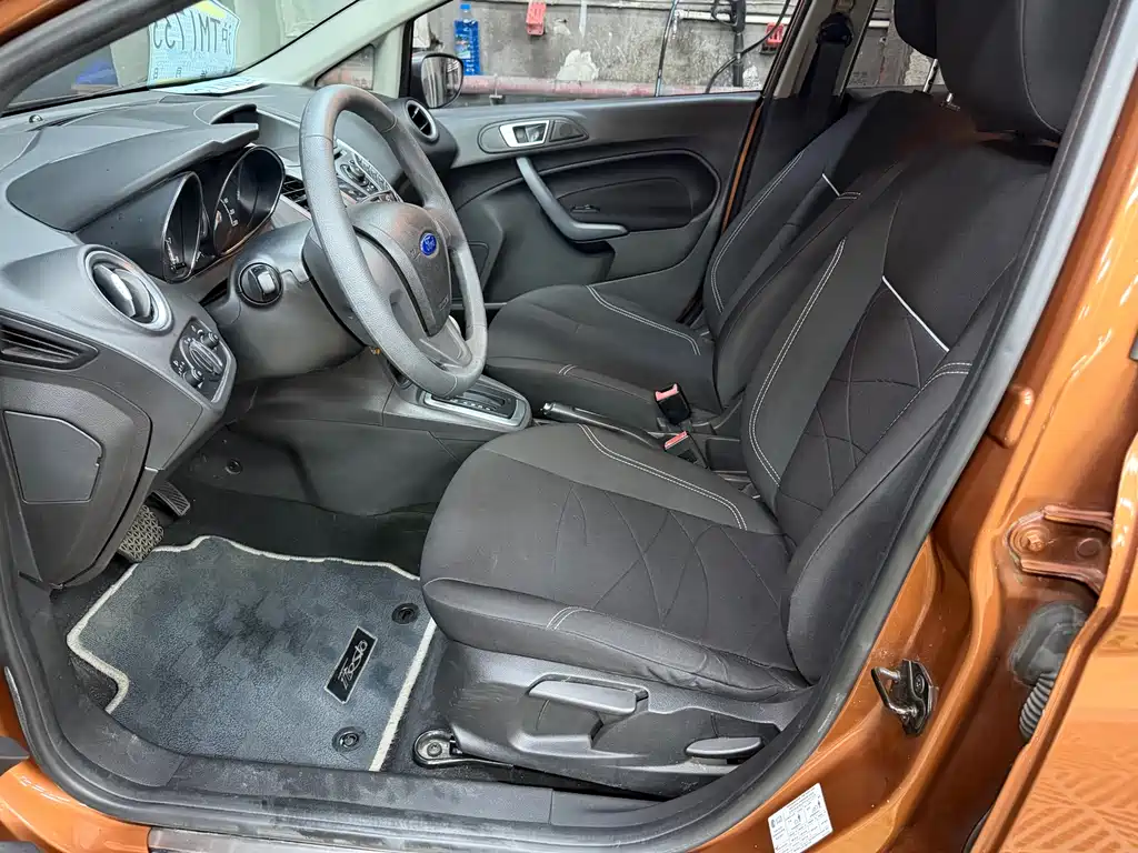 Fiesta Hatchback 1.5 L Auto Fashion