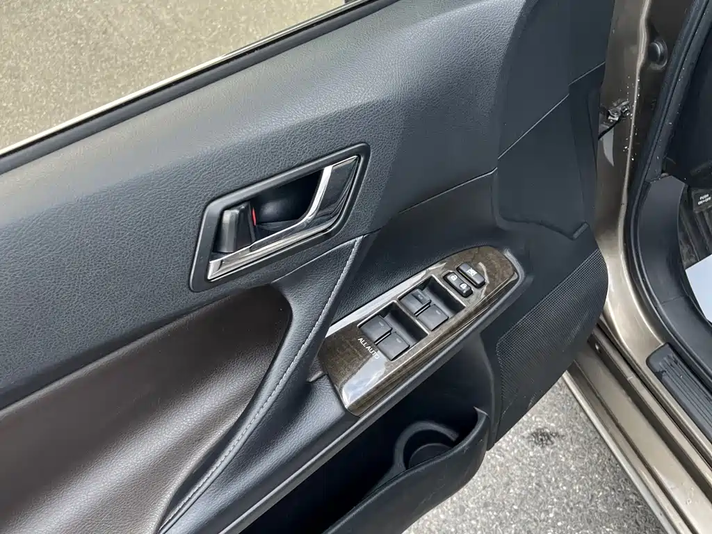 Mark X 2.5 V Style Sharp