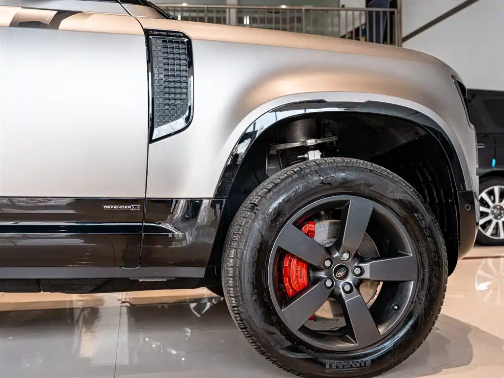 Land Rover Defender 110 3.0 T P400 X