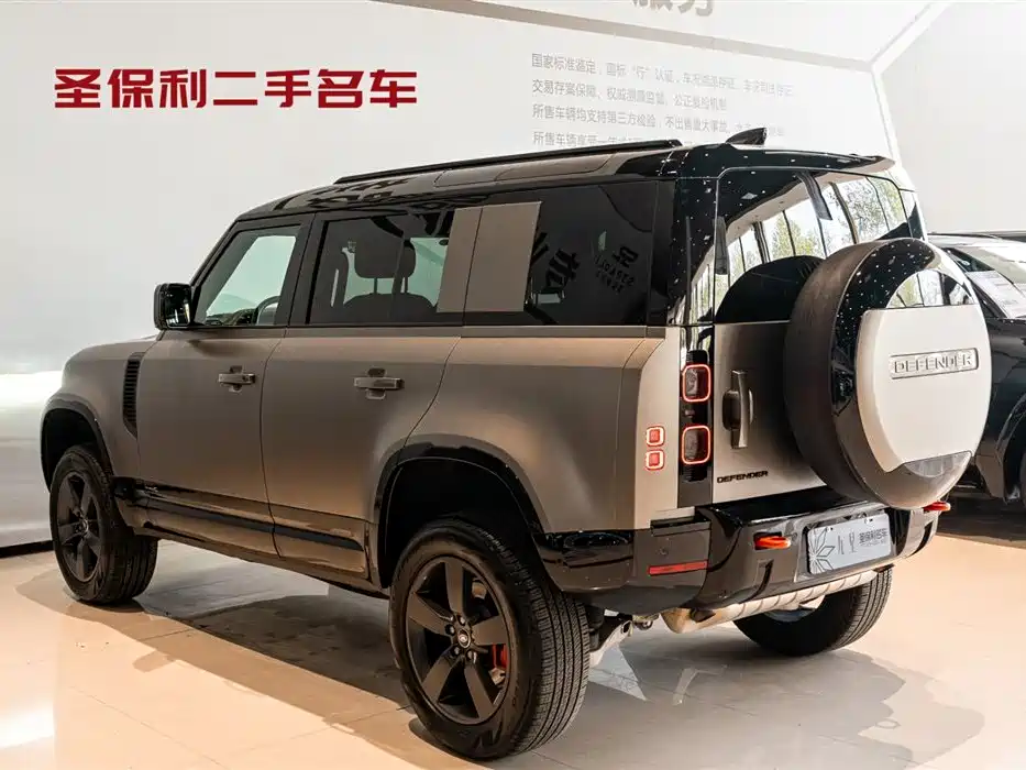Land Rover Defender 110 3.0 T P400 X
